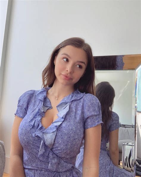 sophie mudd nip|I don’t even know wtf to caption this : r/AshleyTervort .